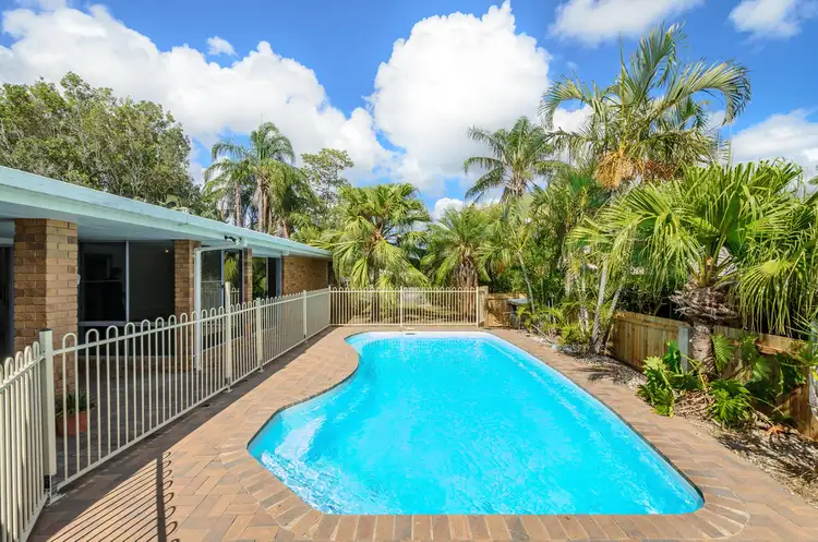 8 SOVEREIGN COURT, Clinton QLD 4680