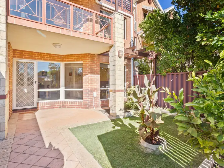 38 Canning Hwy (access via private lane way at rear), Victoria Park WA 6100