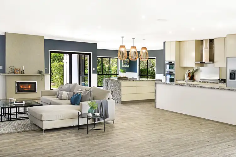 225 Chesterfield Drive, Bonogin QLD 4213