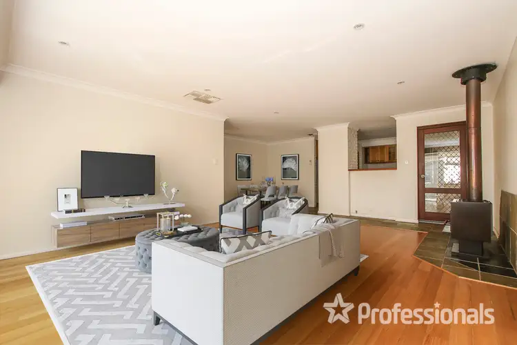 8 Fern Grove, Ballajura WA 6066
