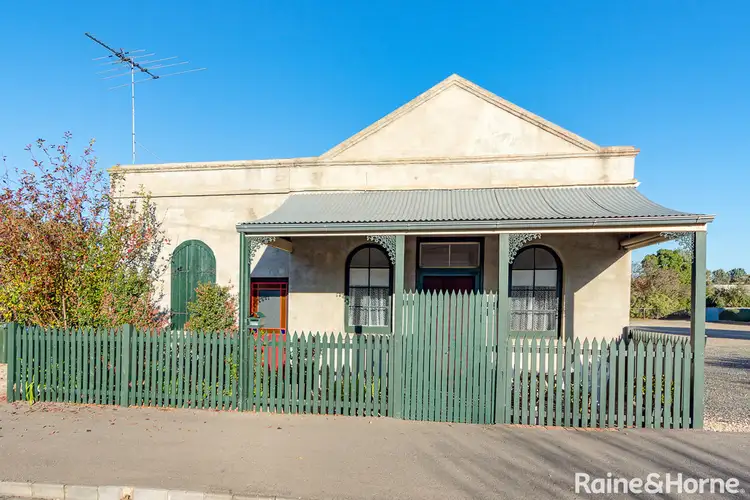 20 North Parade, Strathalbyn SA 5255