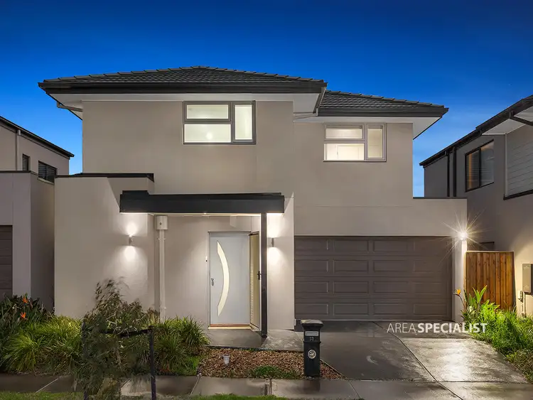 13 Wilmington Avenue, Cranbourne West VIC 3977