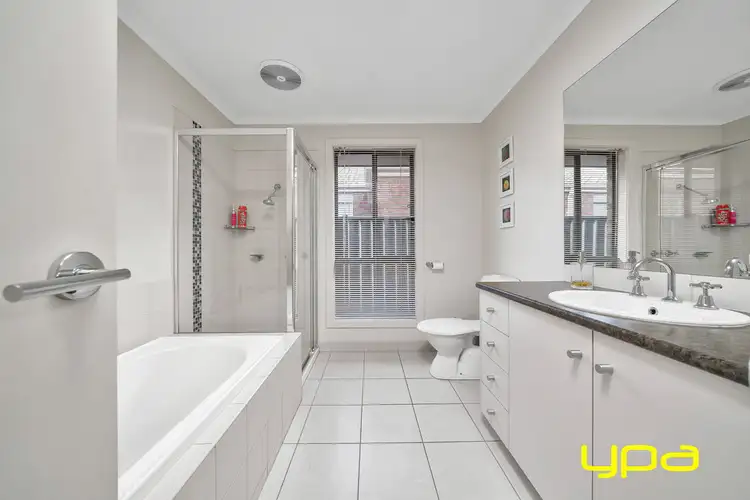 Fifth view of Homely house listing, 8 Howard Place, Deer Park VIC 3023