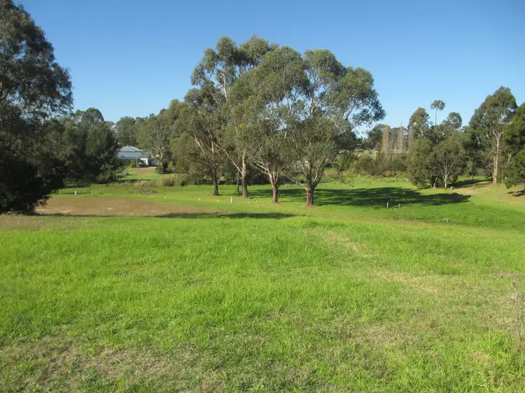 13 Patterson Close, Moruya NSW 2537