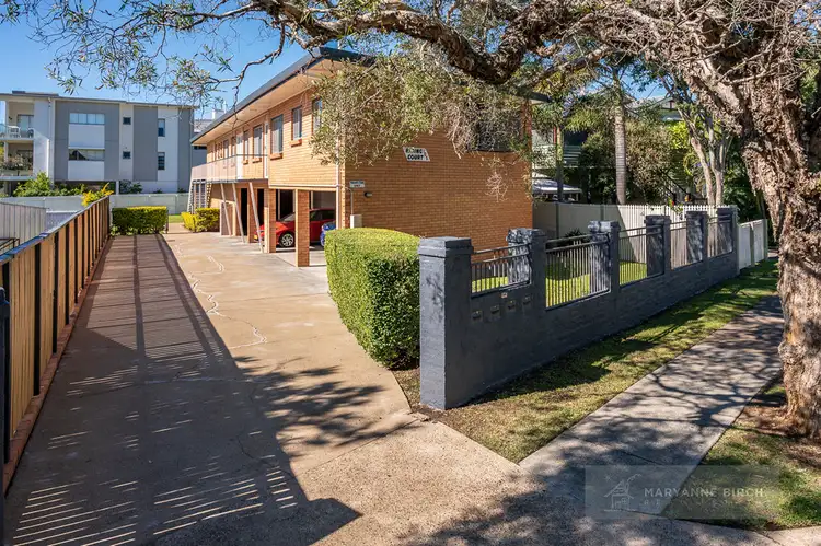 105 Riding Road, Hawthorne QLD 4171