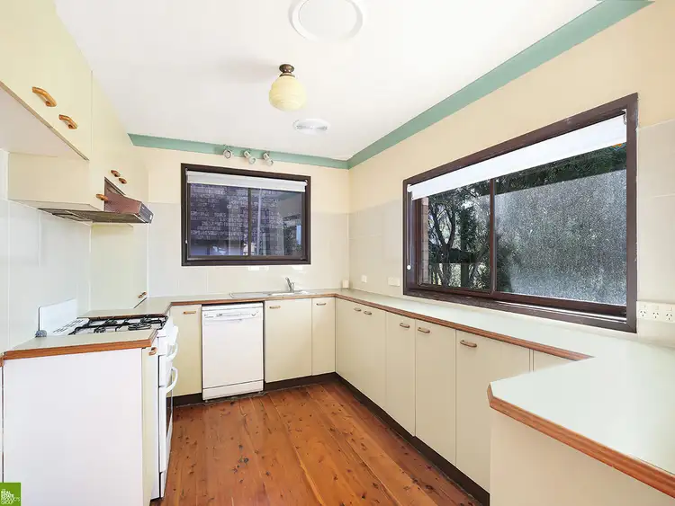 Fifth view of Homely house listing, 85 Iola Avenue, Farmborough Heights NSW 2526