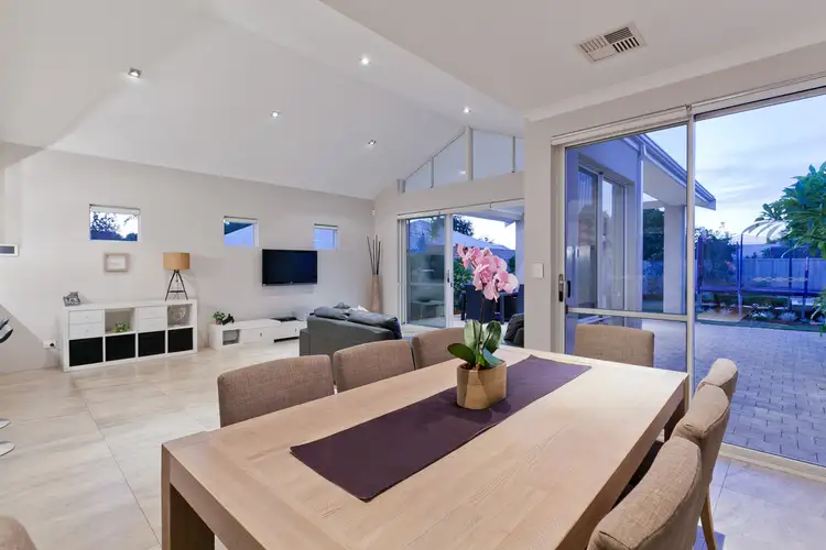 Fifth view of Homely house listing, 10 Davilak Crescent, Manning WA 6152