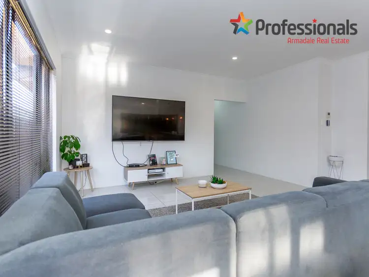 Seventh view of Homely house listing, 7 Leighfield Road, Hilbert WA 6112