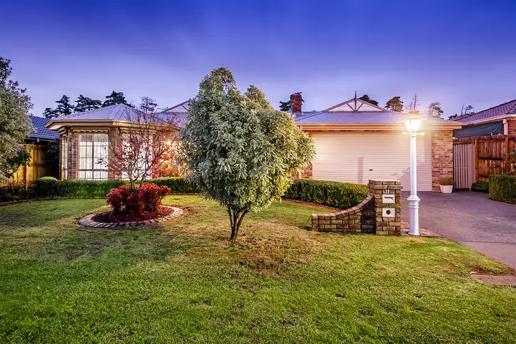 11 Kibo Court, Cranbourne North VIC 3977