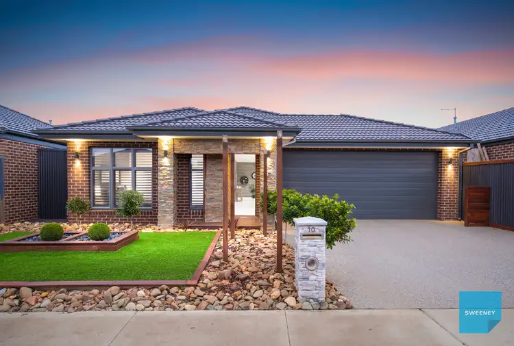 10 Aubisque Close, Fraser Rise VIC 3336