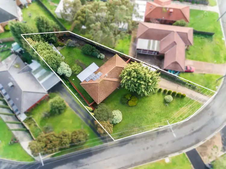Second view of Homely house listing, 4 Cleve Court, Wallan VIC 3756