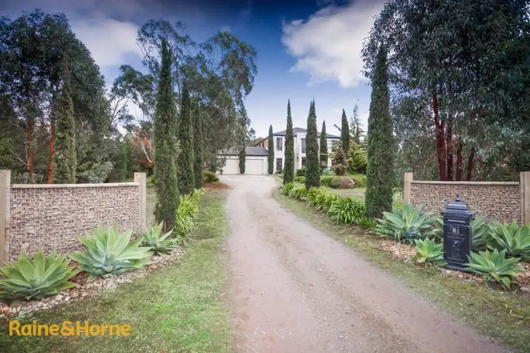 61 Spavin Drive, Sunbury VIC 3429