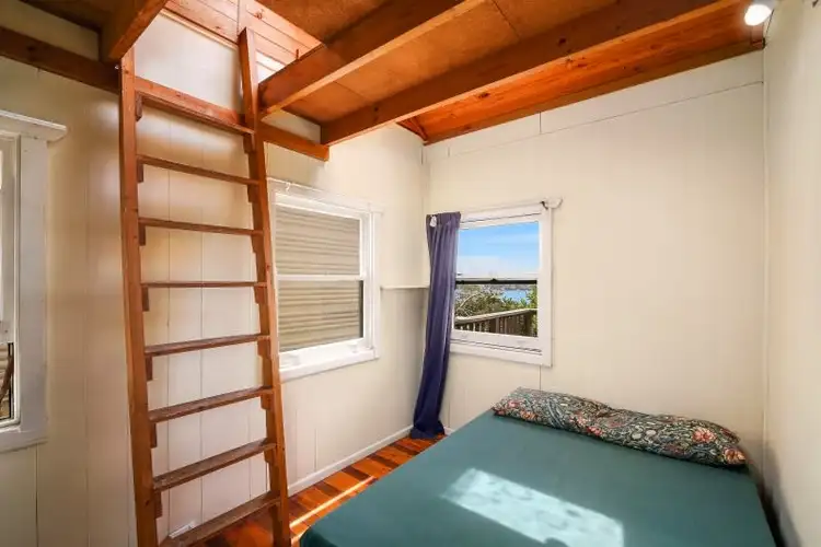 Fifth view of Homely house listing, 15 Hughes Street, Point Clare NSW 2250
