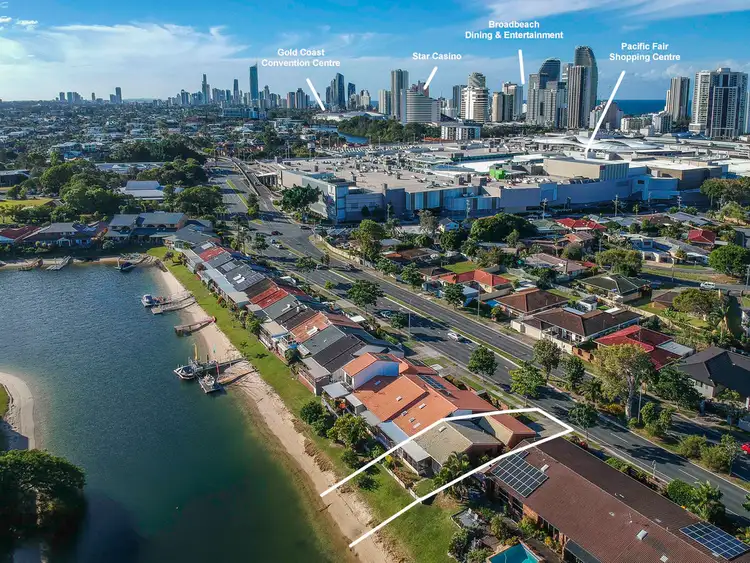 4/105 SUNSHINE BOULEVARD