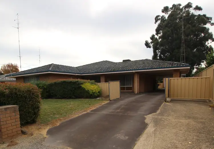 22 Eastcott St, Waroona WA 6215