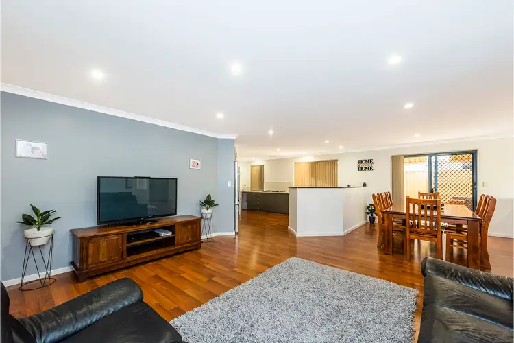 27 Pomera Drive, Byford WA 6122