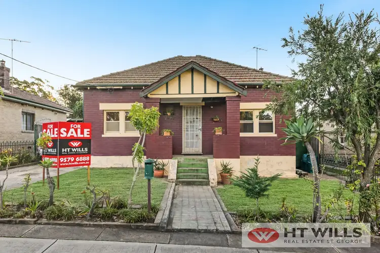 4 Beatrice Street, Hurstville NSW 2220