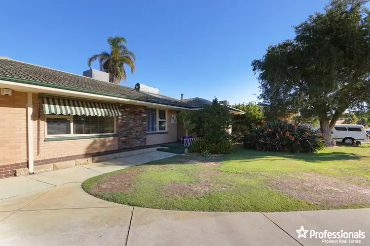 Second view of Homely house listing, 60 Parklands Square, Riverton WA 6148