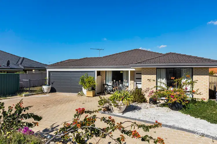 61 Briggs Street, South Lake WA 6164
