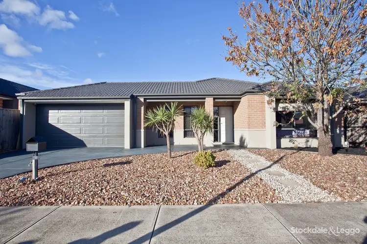 8 Hemsley Drive, Deer Park VIC 3023