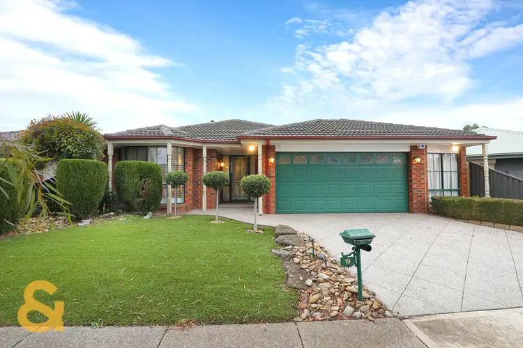 19 Cleeland Court, Roxburgh Park VIC 3064