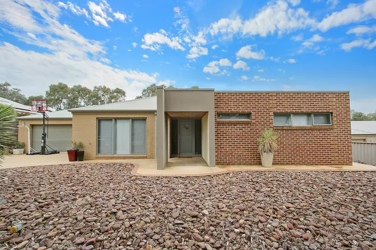 4 Blue Bonnet Way, Wodonga VIC 3690