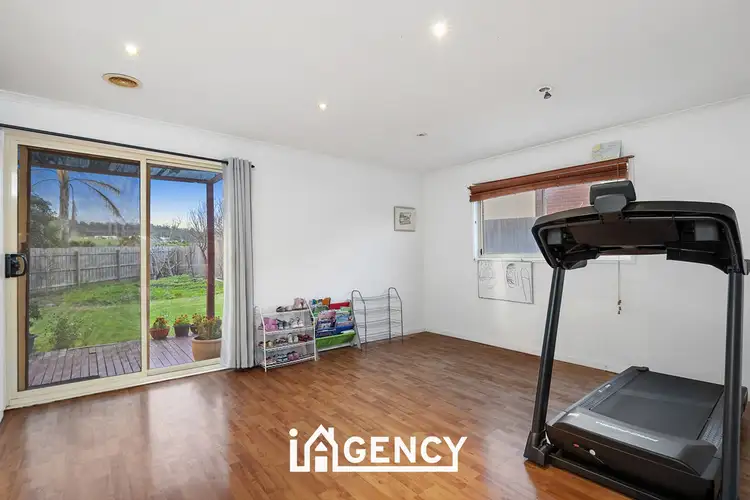 Fourth view of Homely house listing, 1 Dundee Court, Endeavour Hills VIC 3802