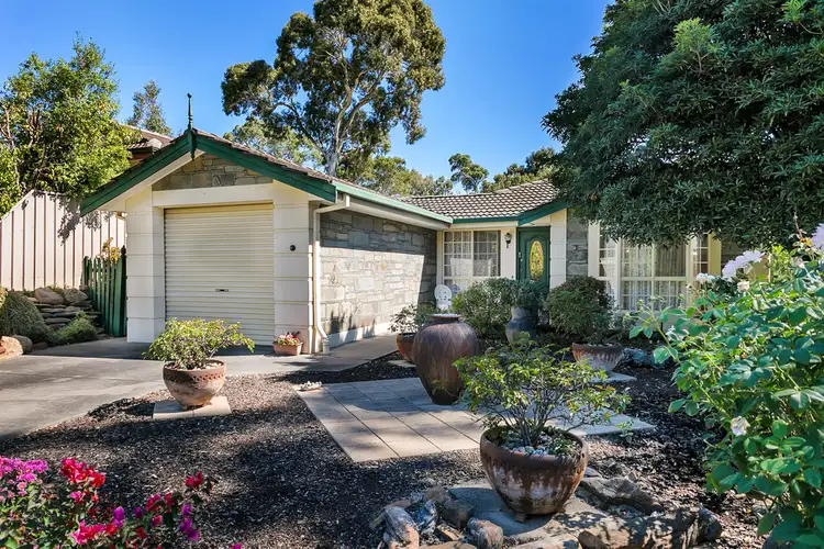 2 Egret court, Flagstaff Hill SA 5159