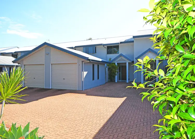 5/30 EAST STREET, Scarness QLD 4655