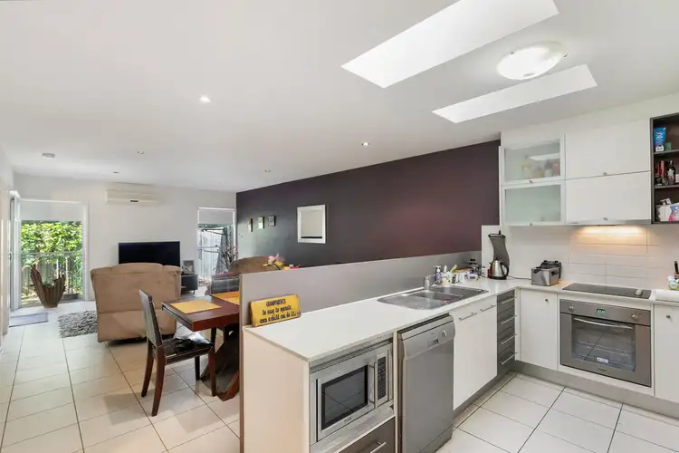 Second view of Homely unit listing, 26/136 Pulgul Street, Urangan QLD 4655