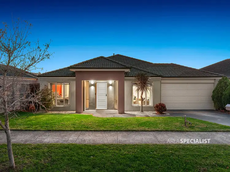 9 Flametree Circuit, Cranbourne VIC 3977
