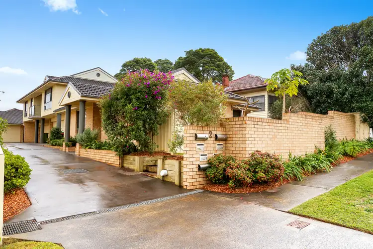 1/2 White Street, East Gosford NSW 2250