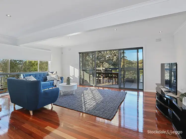 6 Hutcheson Ave, Highton VIC 3216