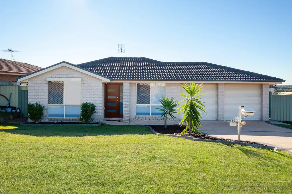 Main view of Homely house listing, 16 Somerset Drive, Thornton NSW 2322