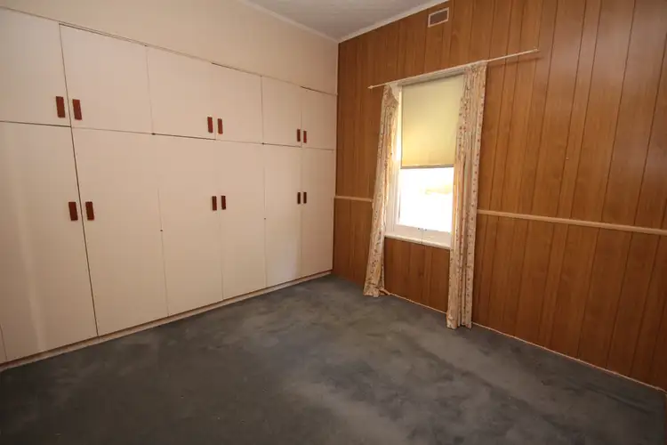 Sixth view of Homely house listing, 5 Tenth Street, Renmark SA 5341