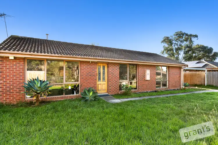25 Ashton Place, Pakenham VIC 3810
