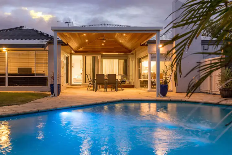4 Grasby Grove, Winthrop WA 6150