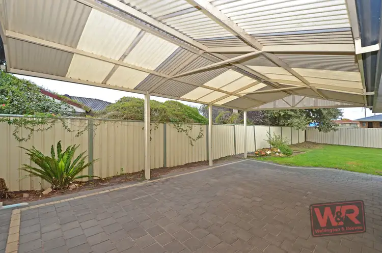 53 Drome Road, Orana WA 6330