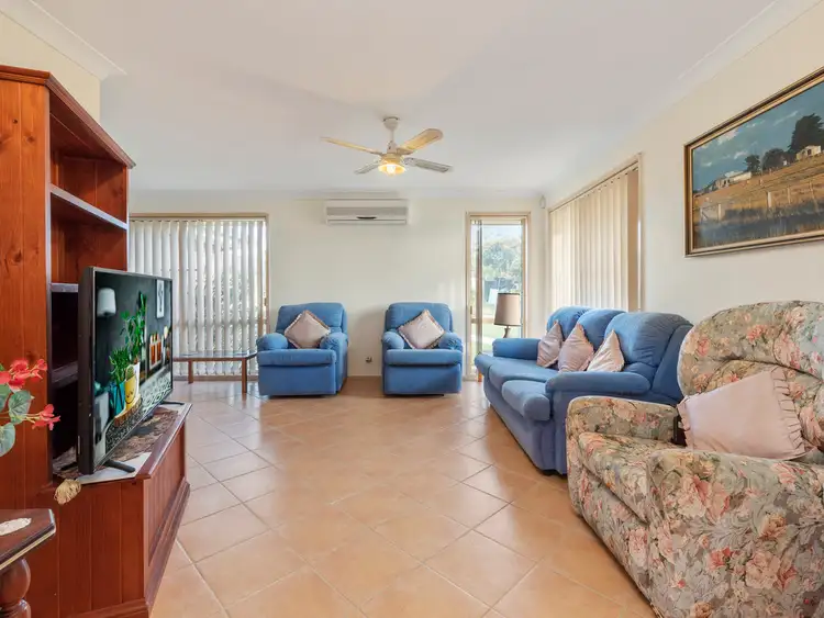 Sixth view of Homely house listing, 15 Mathinna Circuit, West Hoxton NSW 2171