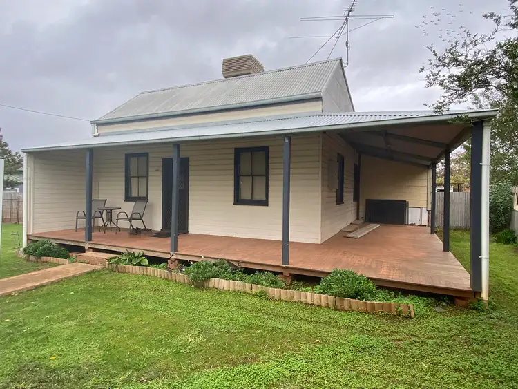 211 Austral Street, Temora NSW 2666