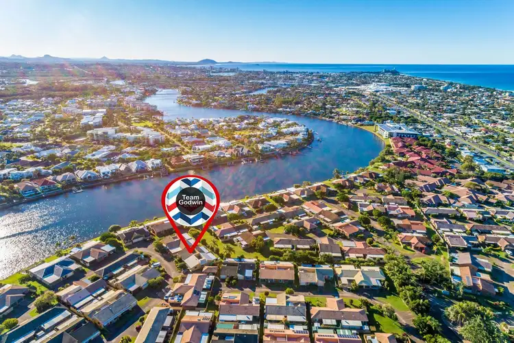 215/4 Melody Court, Warana QLD 4575