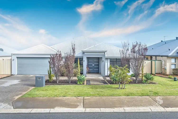 62 Barfield Road, Hammond Park WA 6164