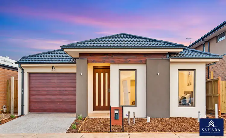 10 Edgware street, Thornhill Park VIC 3335
