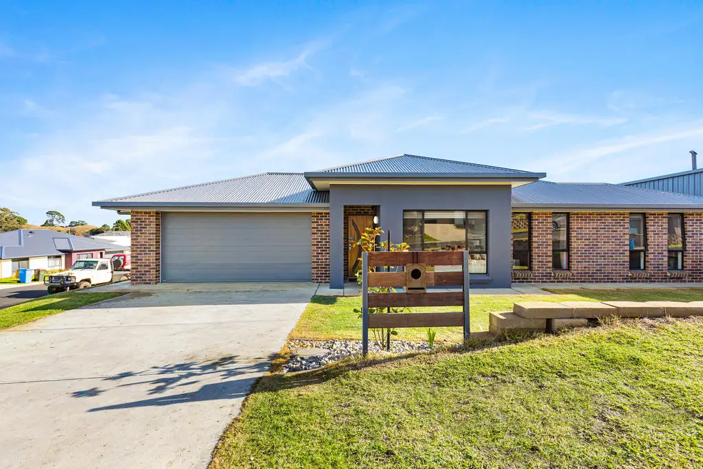 Main view of Homely house listing, 11 Telopea Court, Worrolong SA 5291