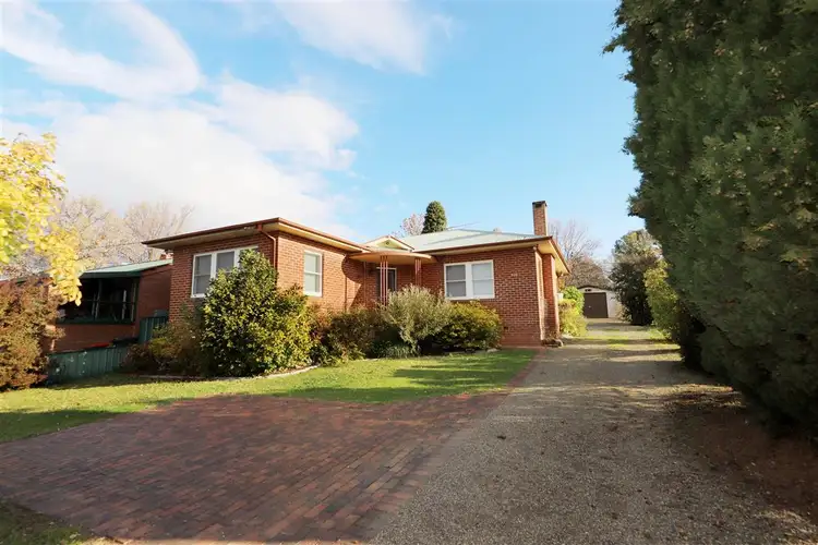 29 Lambie Street, Tumut NSW 2720