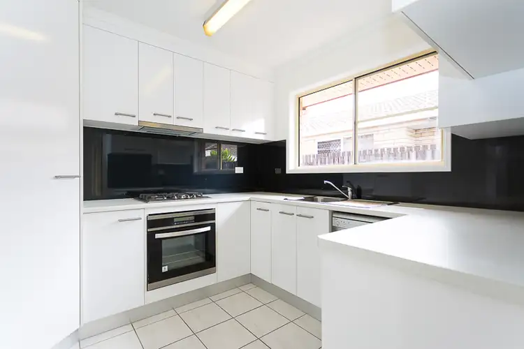 2/77 Milton Street, Mackay QLD 4740