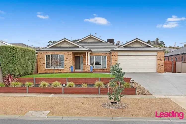 14 Roseberry Avenue, Sunbury VIC 3429