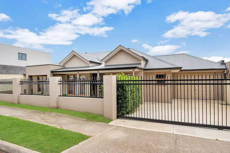 202 Trimmer Parade, Seaton SA 5023