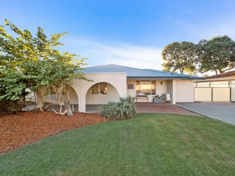 14 Dorchester Road, Forrestfield WA 6058