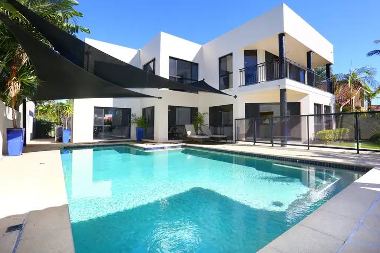 5 Champagne Boulevard, Oyster Cove, Helensvale QLD 4212